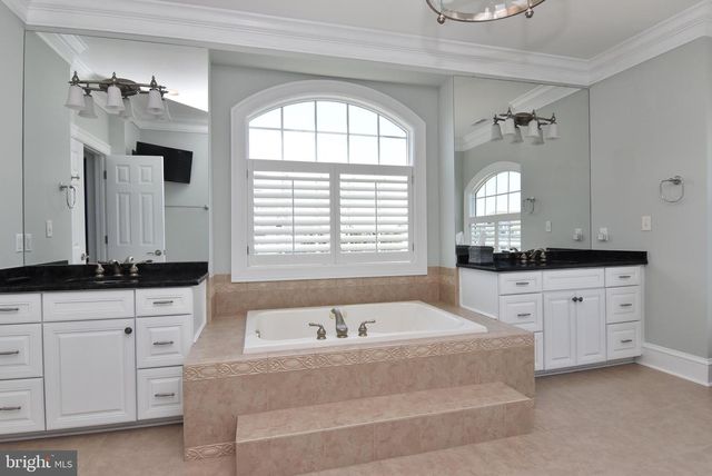 9600 OCEANVIEW LN, Ocean City, MD 21842