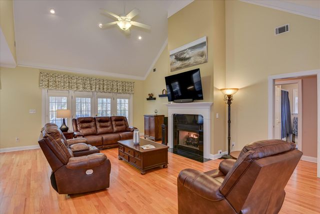 216 Charleston Lane, Mc Cormick, SC 29835