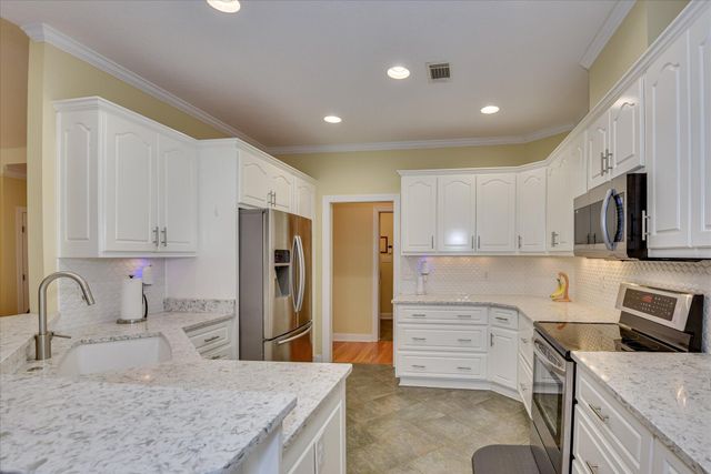 216 Charleston Lane, Mc Cormick, SC 29835