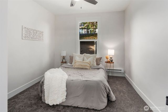 907 S Ainsworth Avenue, Tacoma, WA 98405