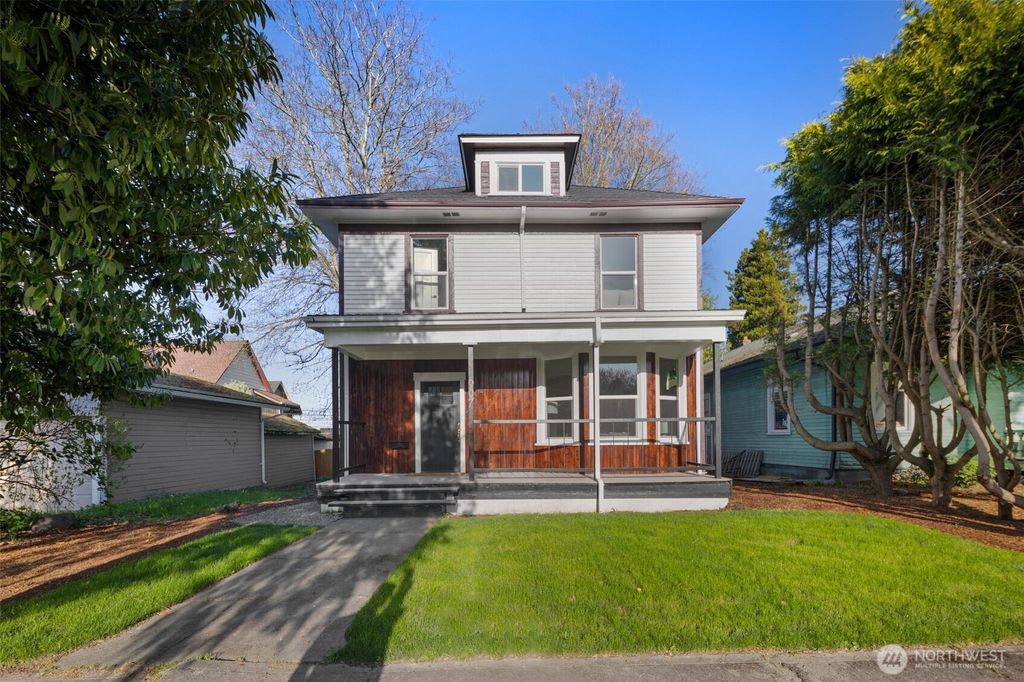 907 S Ainsworth Avenue, Tacoma, WA 98405