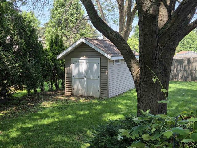 1601 S IRMA STREET, Appleton, WI 54915
