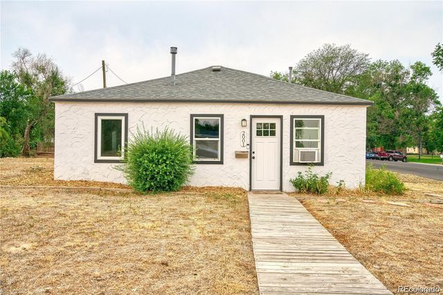 2001 5th Avenue, Greeley, CO 80631