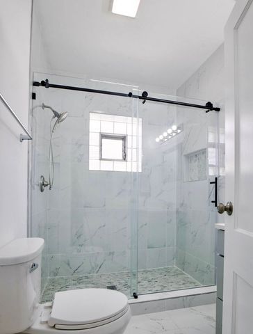 1932 East Avenue, Berwyn, IL 60402