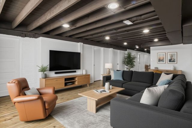 1932 East Avenue, Berwyn, IL 60402