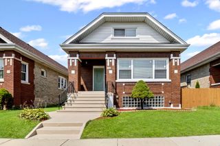 1932 East Avenue, Berwyn, IL 60402