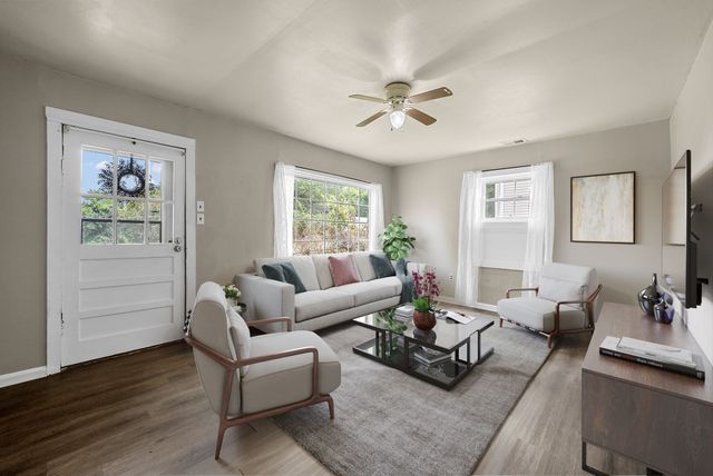 1216 Vine St, Clarksville, TN 37040