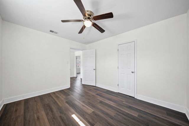 1216 Vine St, Clarksville, TN 37040