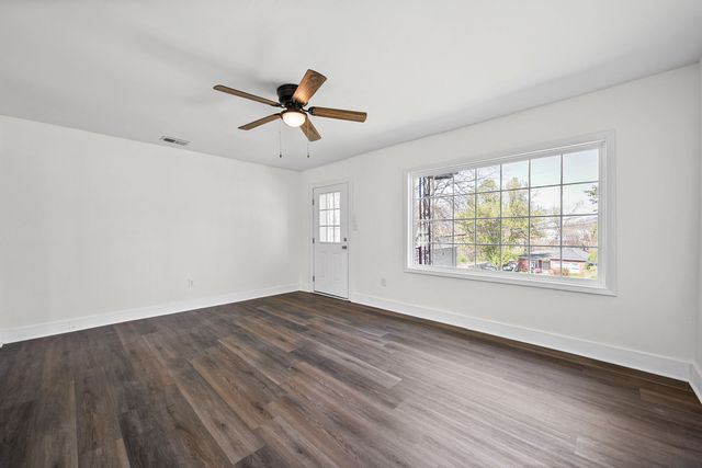 1216 Vine St, Clarksville, TN 37040