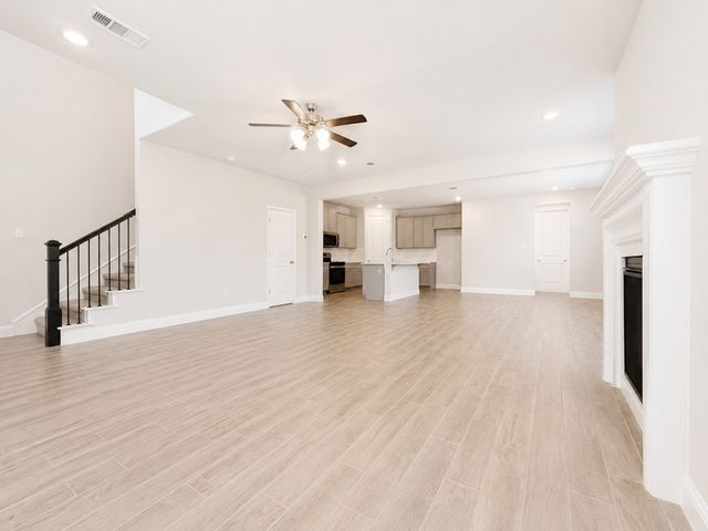 1001 Old Iron Bend, Euless, TX 76040