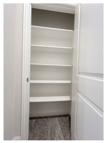 1001 Old Iron Bend, Euless, TX 76040