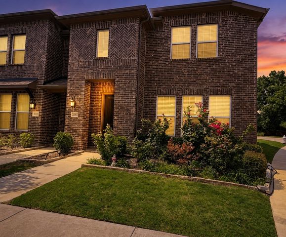 1001 Old Iron Bend, Euless, TX 76040