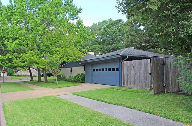 15435 Torry Pines Road, Houston, TX 77062