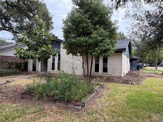 15435 Torry Pines Road, Houston, TX 77062