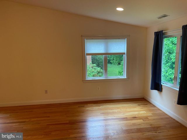 118 QUAINT ACRES DR, Silver Spring, MD 20904