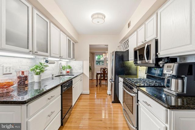 5044 CLIFFHAVEN DR, Annandale, VA 22003