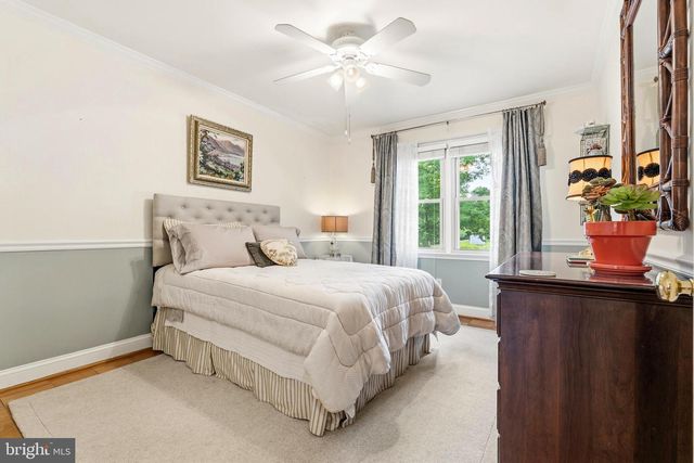 5044 CLIFFHAVEN DR, Annandale, VA 22003