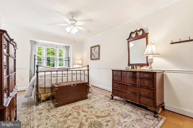 5044 CLIFFHAVEN DR, Annandale, VA 22003