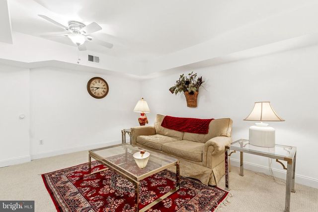 5044 CLIFFHAVEN DR, Annandale, VA 22003