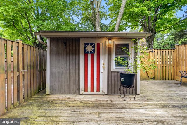 5044 CLIFFHAVEN DR, Annandale, VA 22003