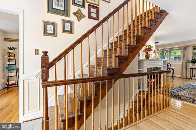 5044 CLIFFHAVEN DR, Annandale, VA 22003