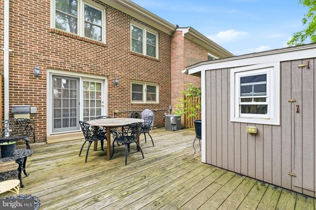 5044 CLIFFHAVEN DR, Annandale, VA 22003