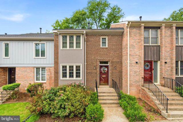 5044 CLIFFHAVEN DR, Annandale, VA 22003