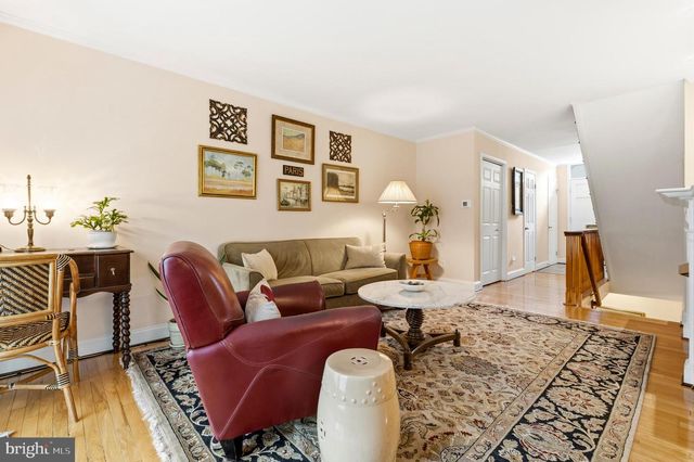 5044 CLIFFHAVEN DR, Annandale, VA 22003