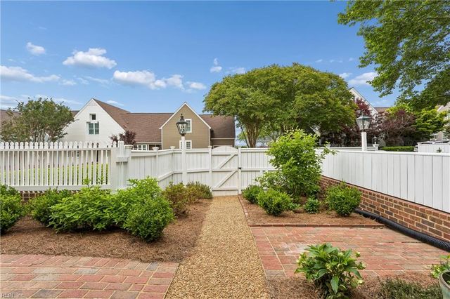 116 Chischiak Watch, Yorktown, VA 23690
