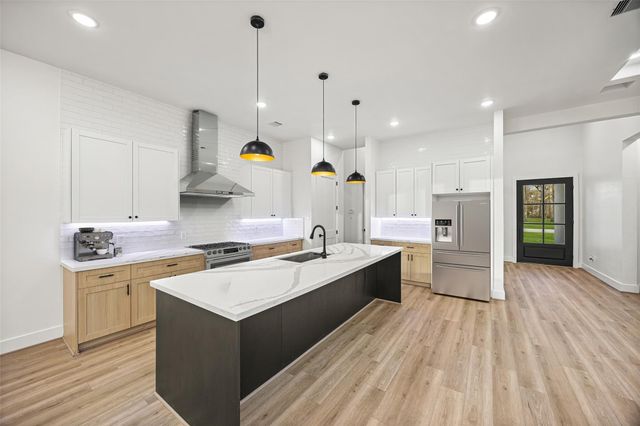 525 County Road 6617, Dayton, TX 77535