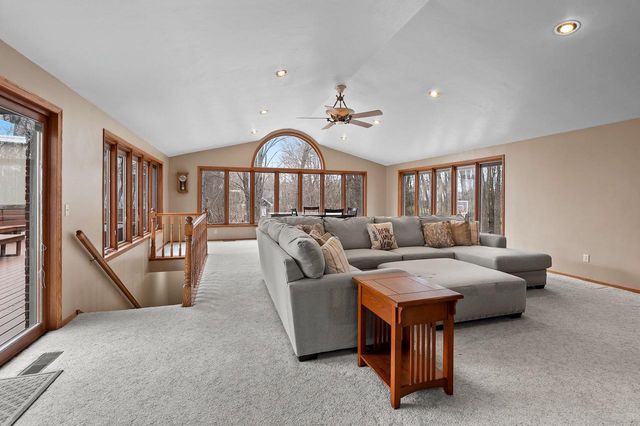 1367 WHIRTHINGTON COURT, Suamico, WI 54173
