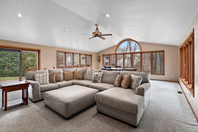 1367 WHIRTHINGTON COURT, Suamico, WI 54173