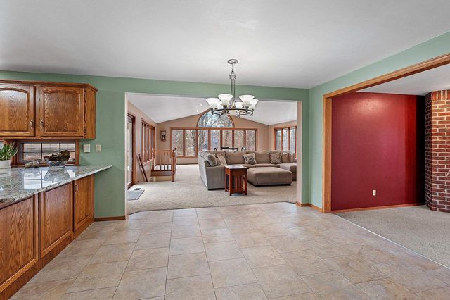 1367 WHIRTHINGTON COURT, Suamico, WI 54173