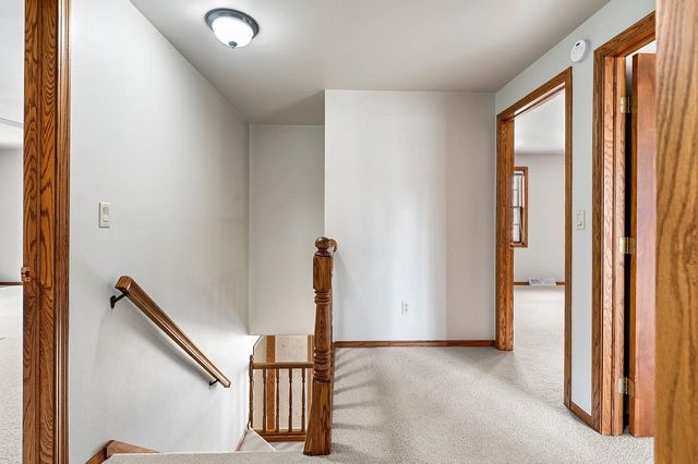 1367 WHIRTHINGTON COURT, Suamico, WI 54173