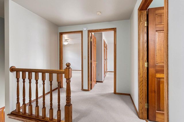 1367 WHIRTHINGTON COURT, Suamico, WI 54173