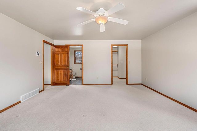 1367 WHIRTHINGTON COURT, Suamico, WI 54173