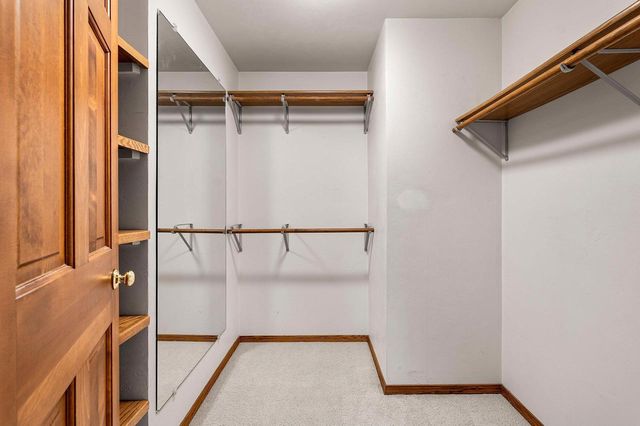1367 WHIRTHINGTON COURT, Suamico, WI 54173