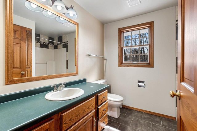 1367 WHIRTHINGTON COURT, Suamico, WI 54173