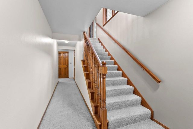 1367 WHIRTHINGTON COURT, Suamico, WI 54173