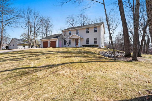 1367 WHIRTHINGTON COURT, Suamico, WI 54173