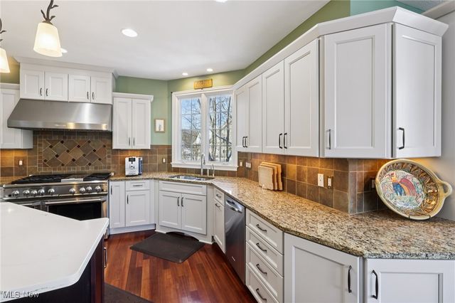 38230 Flanders Drive, Solon, OH 44139