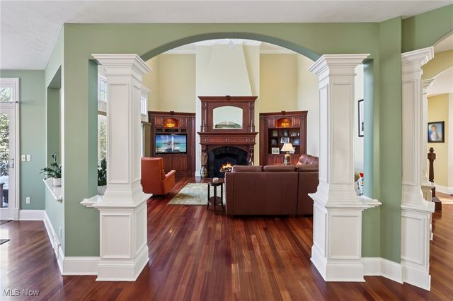 38230 Flanders Drive, Solon, OH 44139