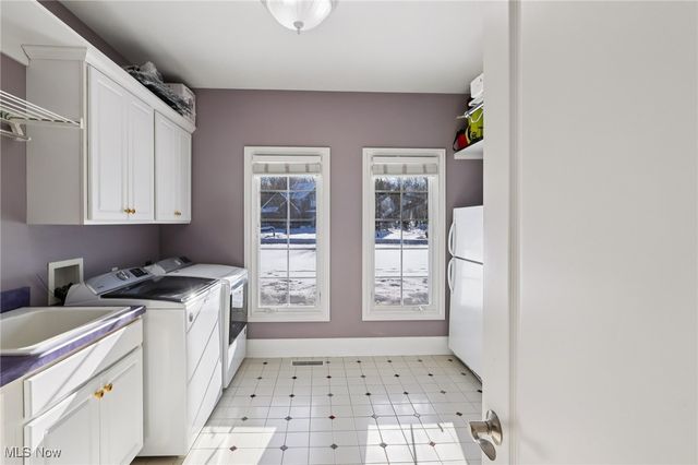 38230 Flanders Drive, Solon, OH 44139