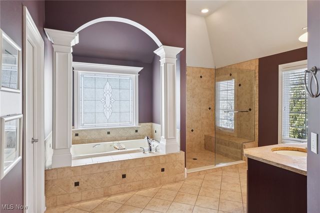 38230 Flanders Drive, Solon, OH 44139