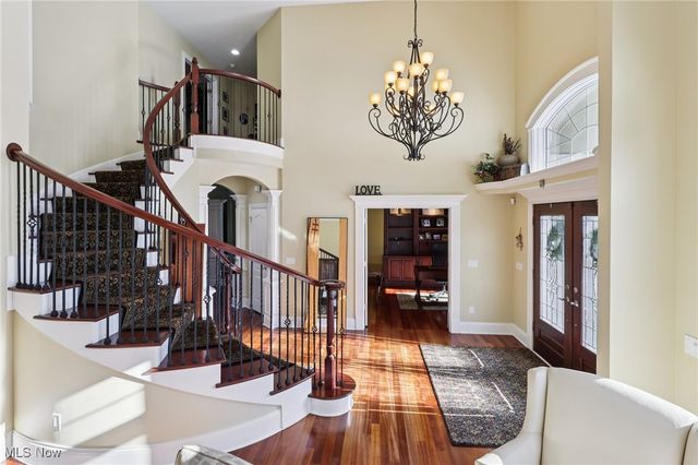 38230 Flanders Drive, Solon, OH 44139