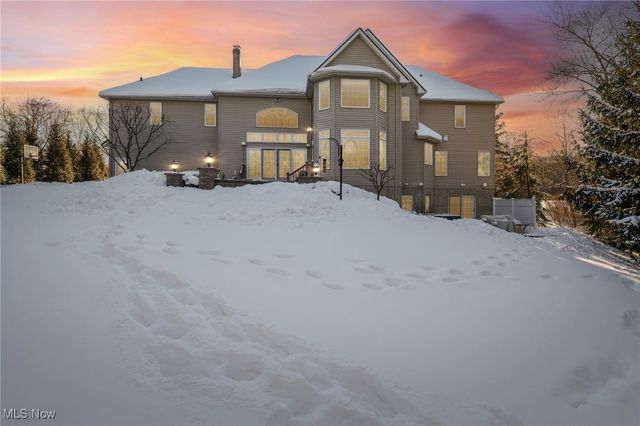 38230 Flanders Drive, Solon, OH 44139