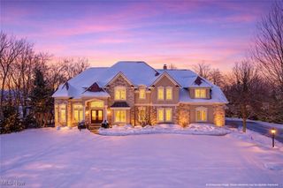 38230 Flanders Drive, Solon, OH 44139