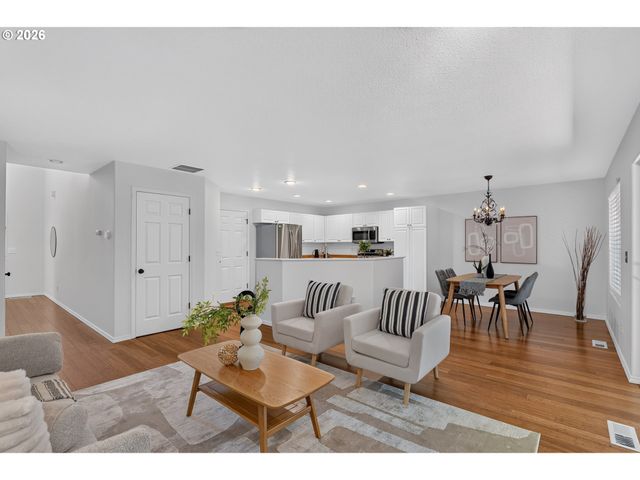 10495 Sw FRANKLIN Ln, Wilsonville, OR 97070