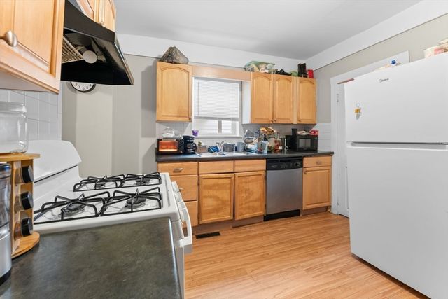 38 & 40 Hurd St, Melrose, MA 02176