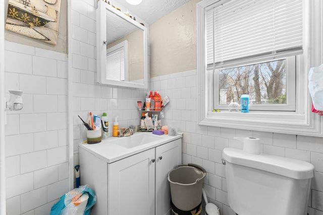 38 & 40 Hurd St, Melrose, MA 02176